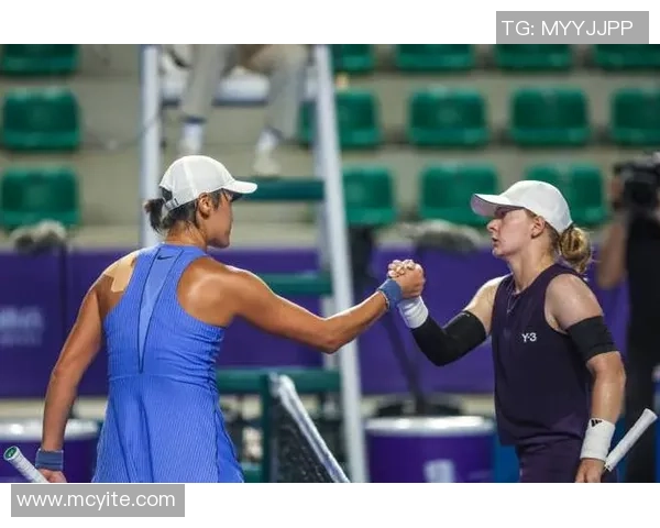 广州网球队在冠军赛中的团队协作展现出卓越实力与默契配合